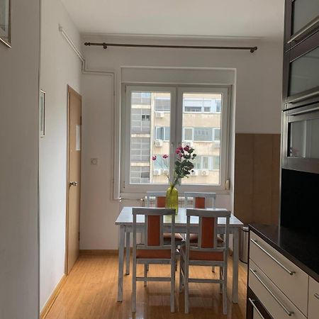 City Center Crown Apartment Belgrad Exteriör bild