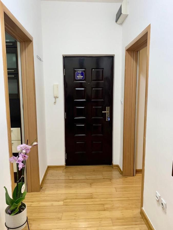 City Center Crown Apartment Belgrad Exteriör bild