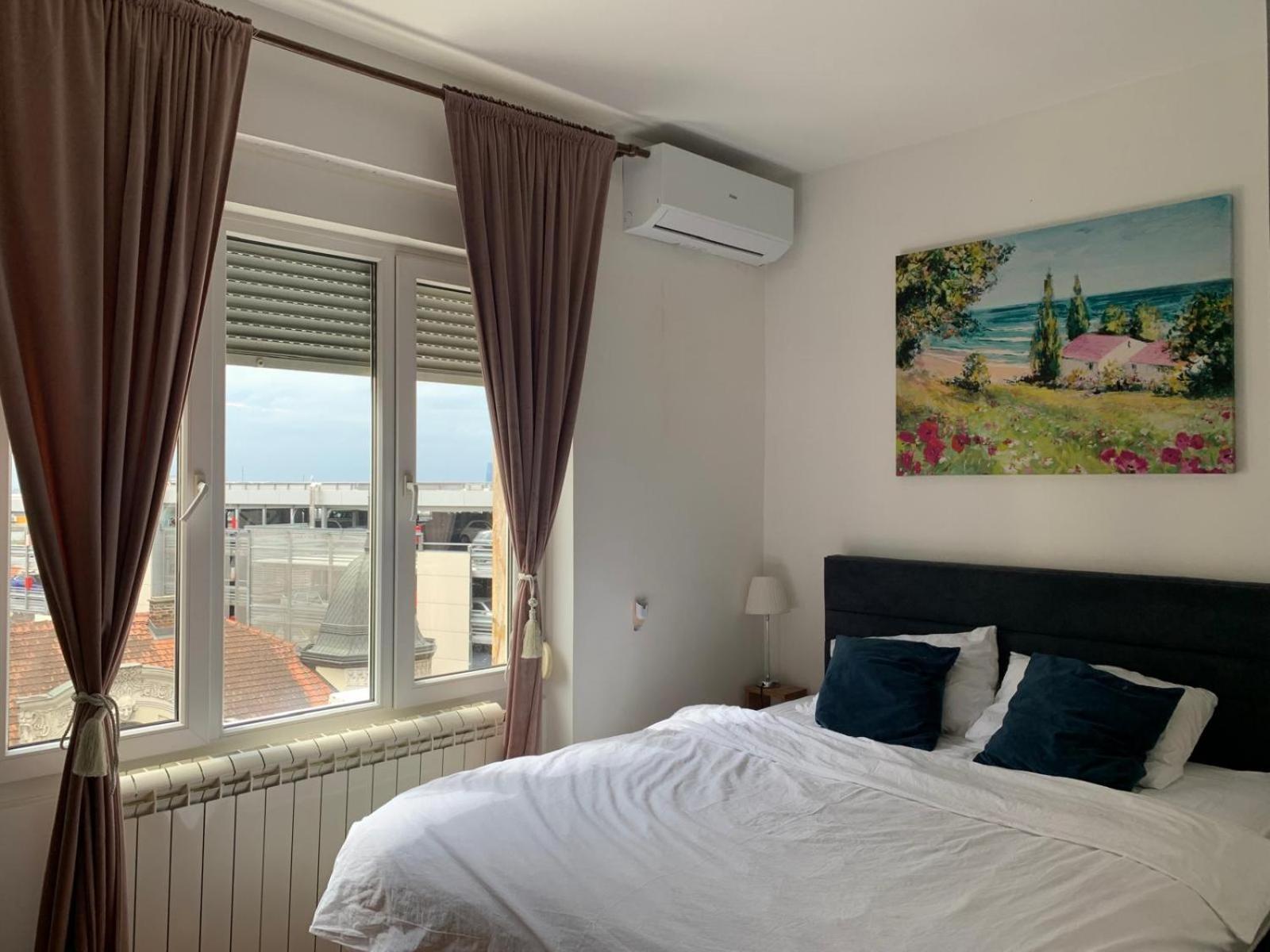 City Center Crown Apartment Belgrad Exteriör bild